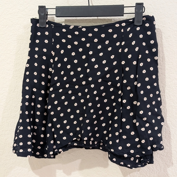 Reformation Floral Mini Skirt - Picture 1 of 5